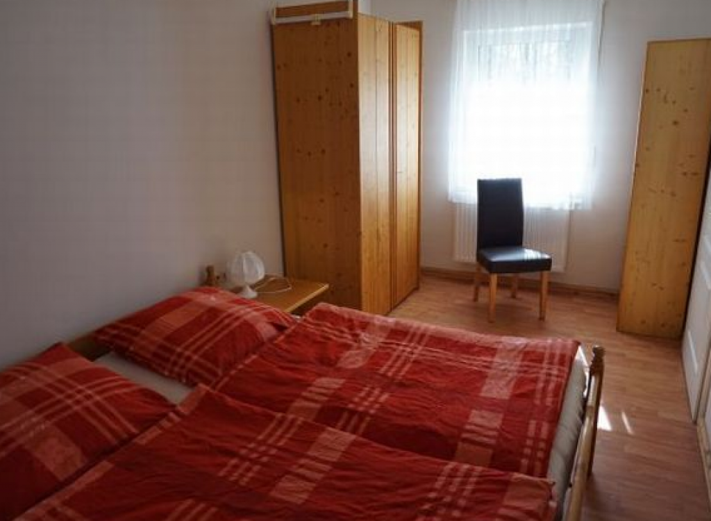 GER00020060334007291_sized_800_0